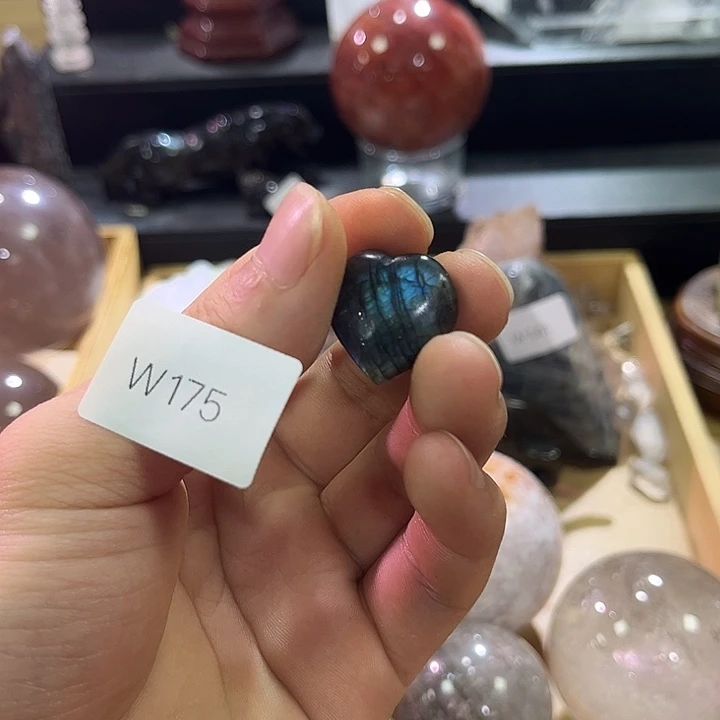 未镶嵌水晶大型摆件（非配饰）b**y