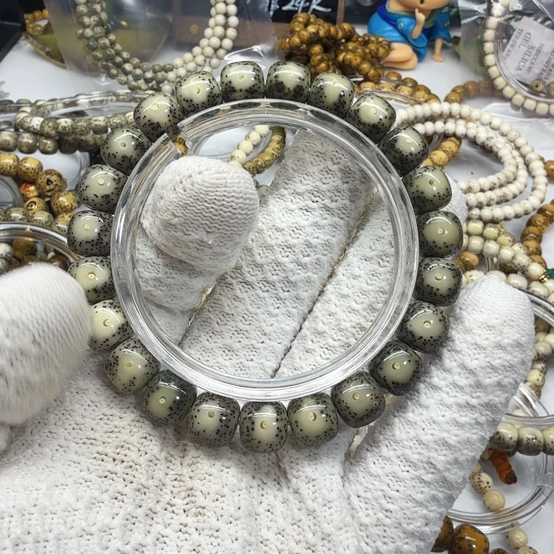 L***超星月菩提吊坠10/9大眼