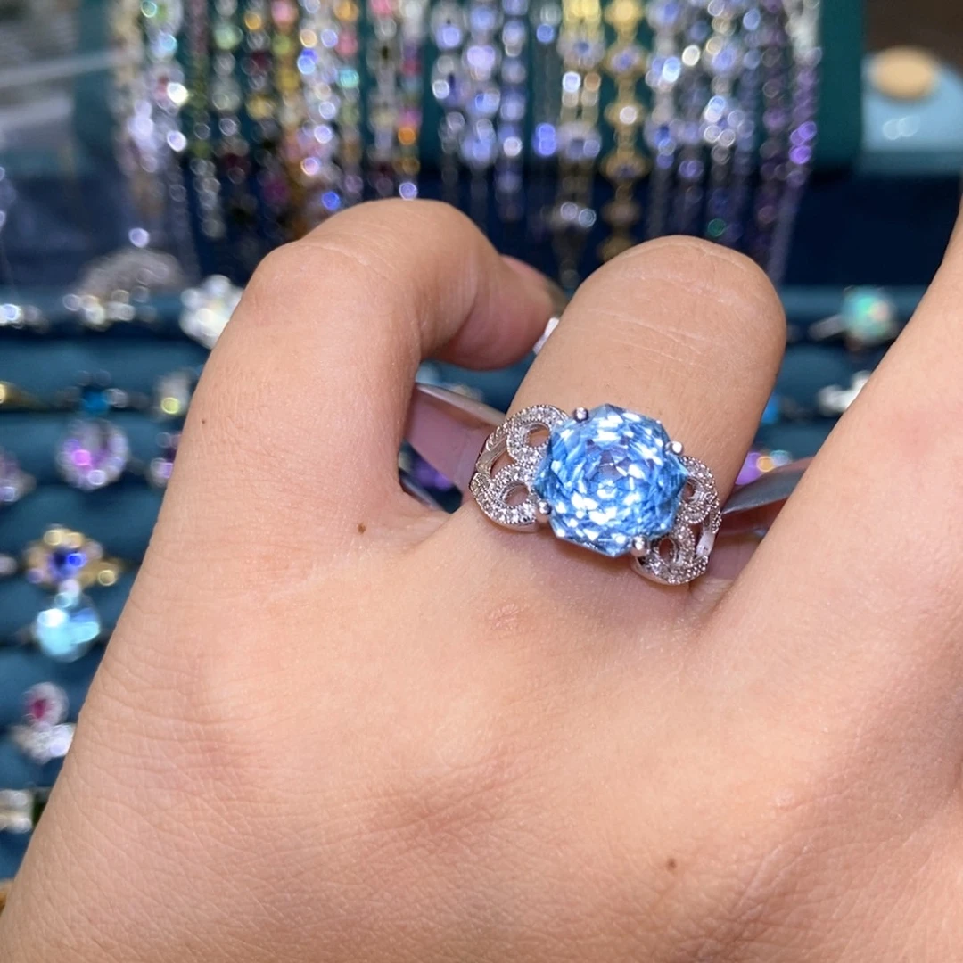 银S925镶嵌戒指托帕石