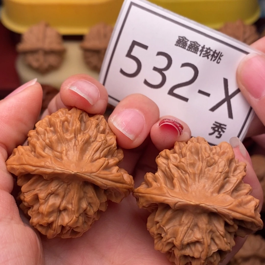 把件桃核秦闷39……