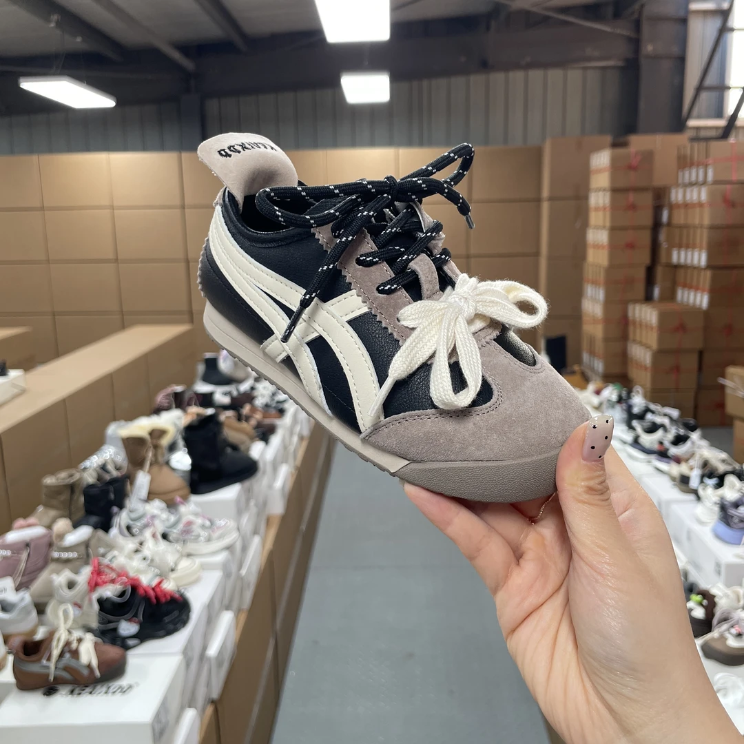 23350儿童加绒运动鞋  男女童鞋 国内大品牌童鞋同厂出品