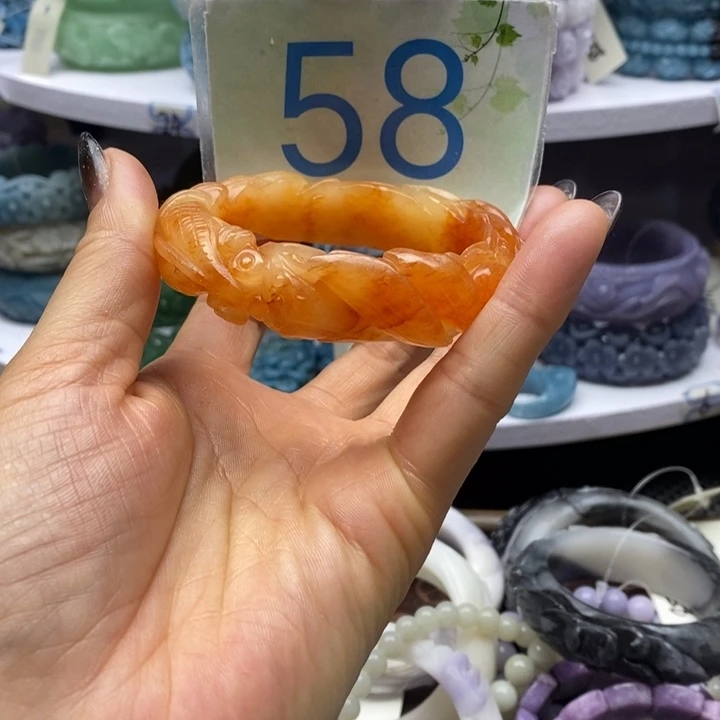 未镶嵌手镯石英岩玉