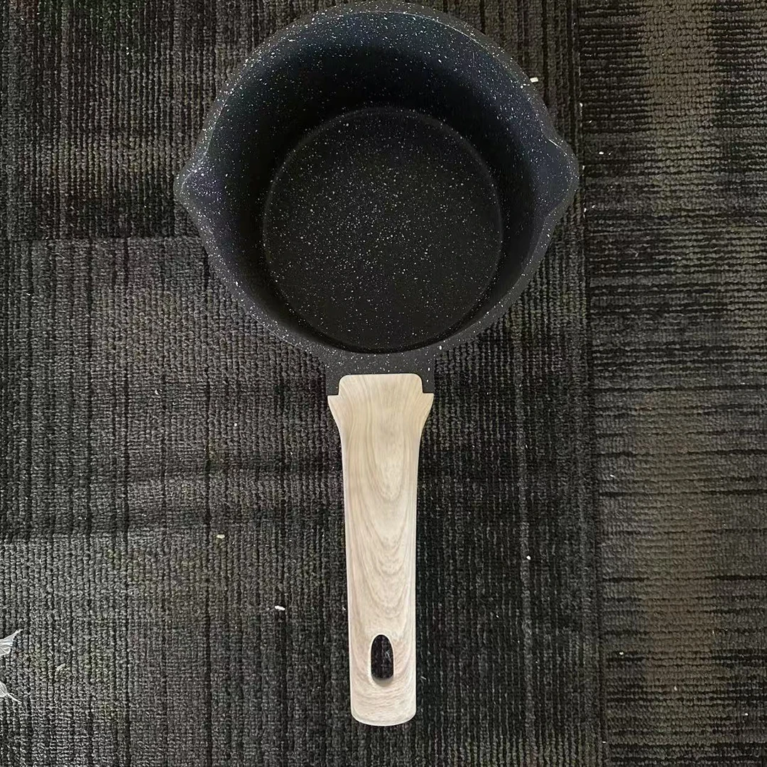 AA  黑色双导流口18cm奶锅（不带盖）