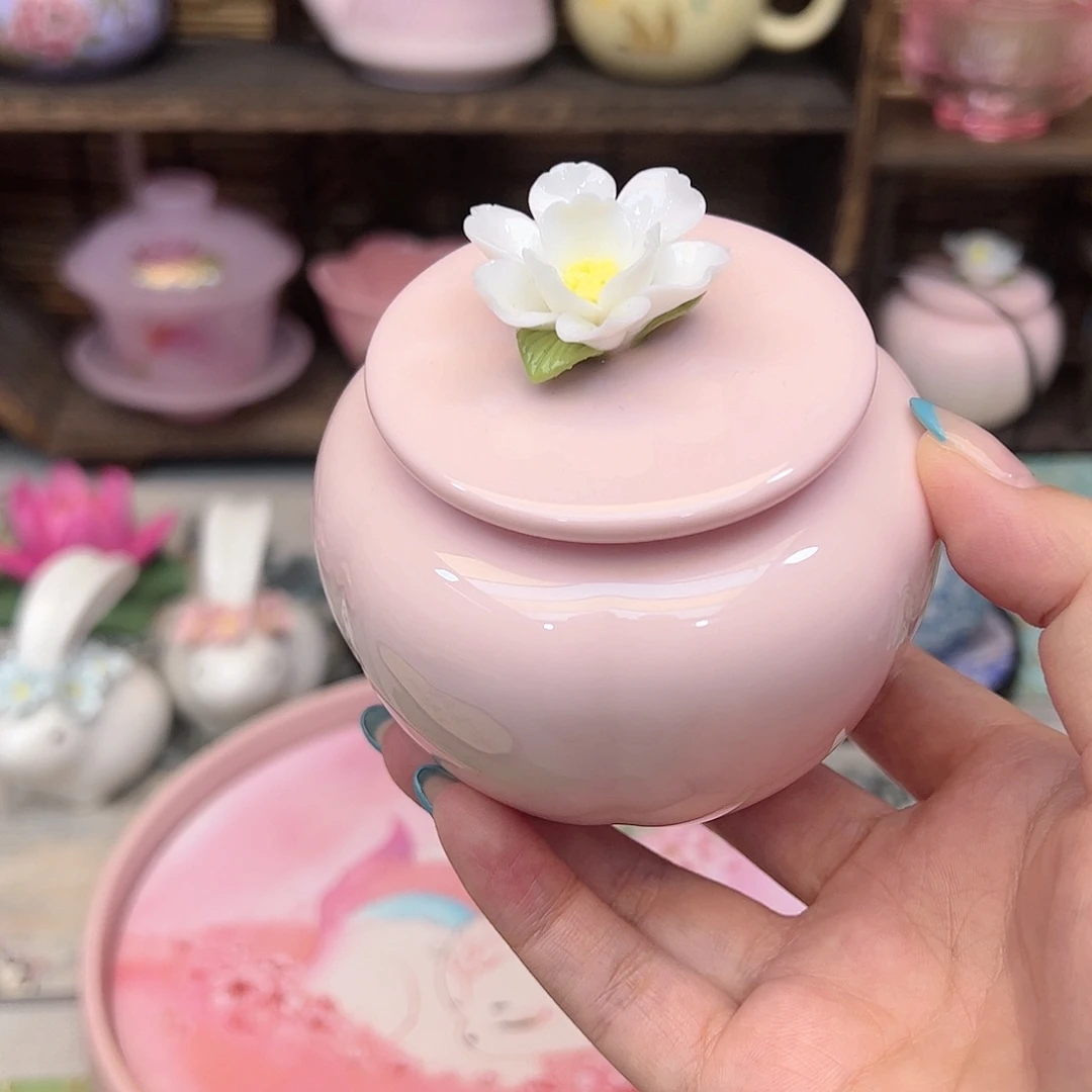壶茶叶罐。