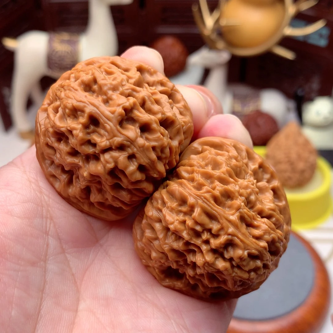 把件文玩核桃我***面南疆石全品满肉  1号