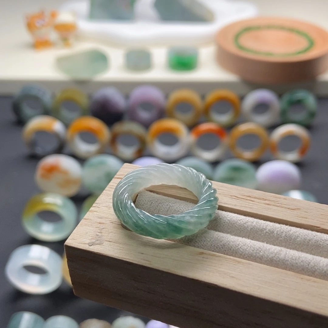 翡翠戒指未镶嵌成品10