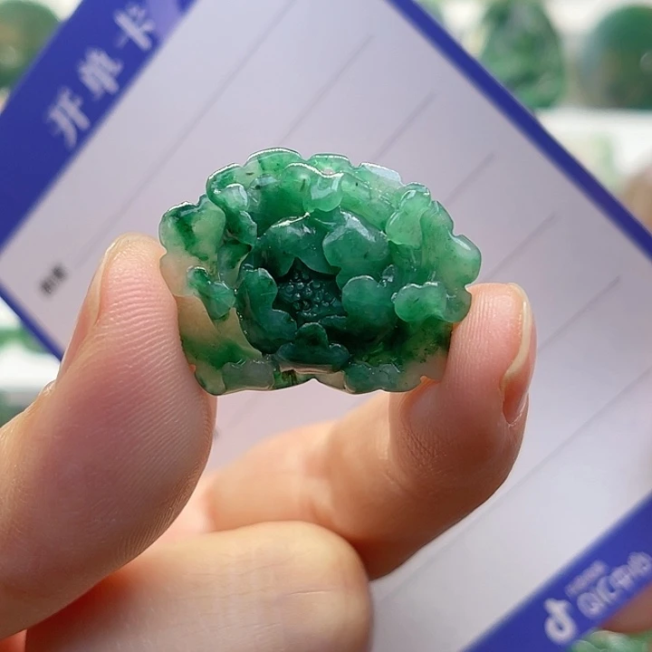 未镶嵌独山玉颈饰