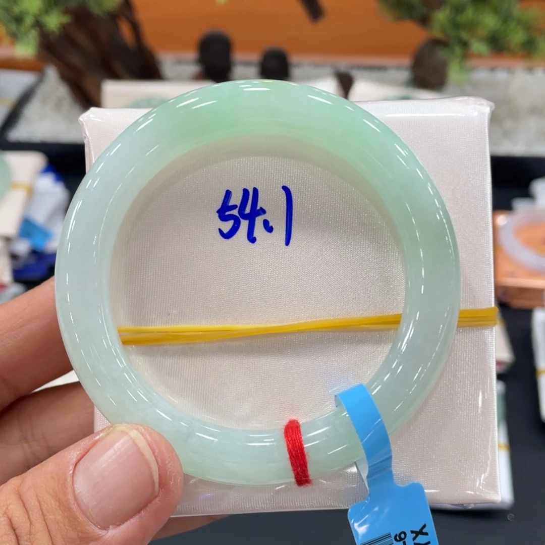 未镶嵌手镯翡翠缅甸