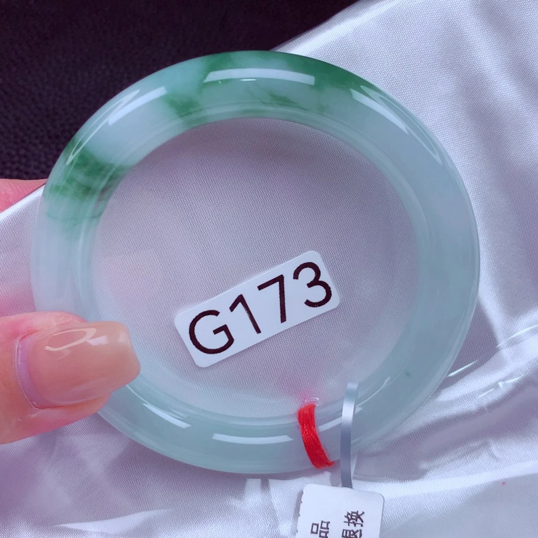 翡翠未镶嵌手镯手镯