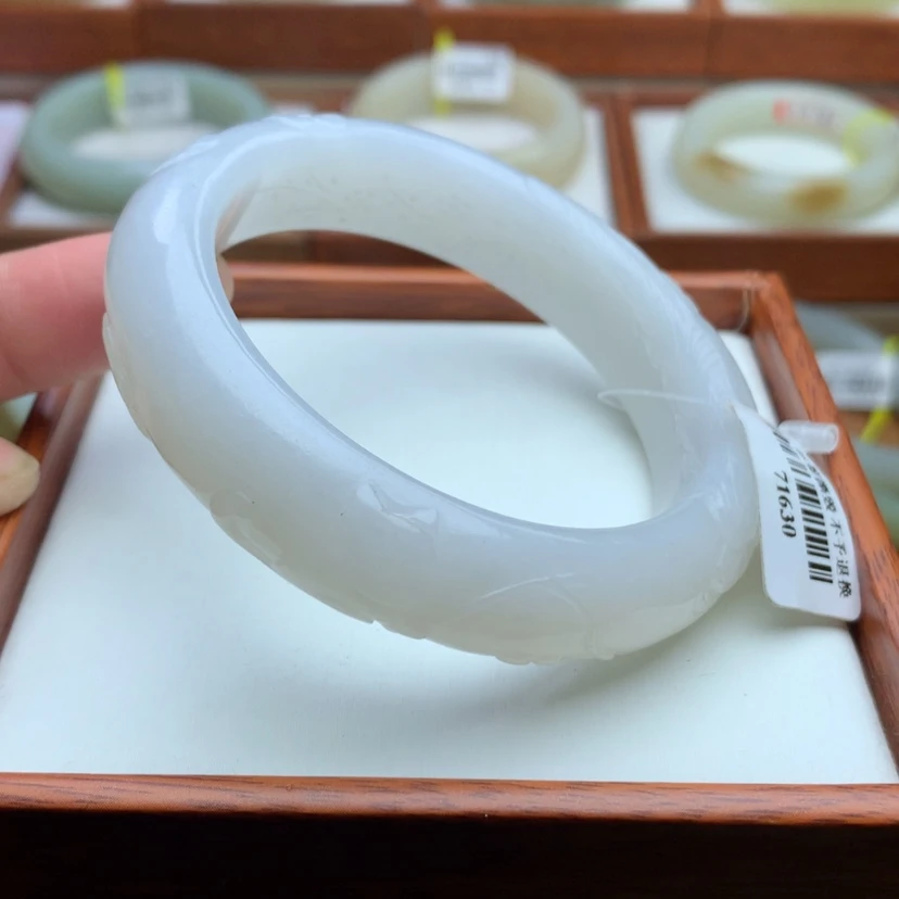 【闪购商品】和田玉手镯未镶嵌