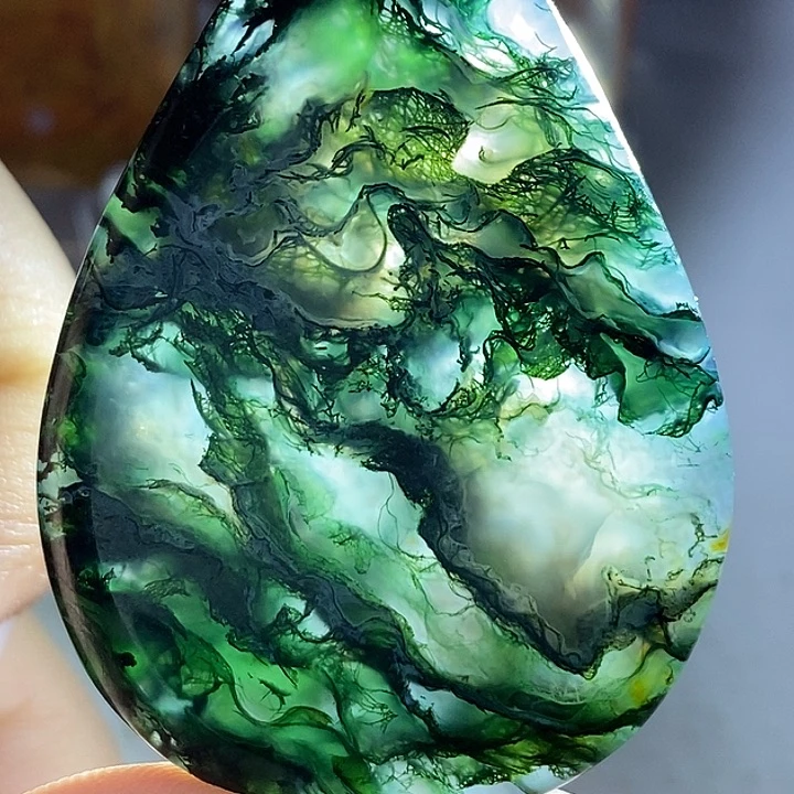 龙****玛瑙/玉髓未镶嵌颈饰