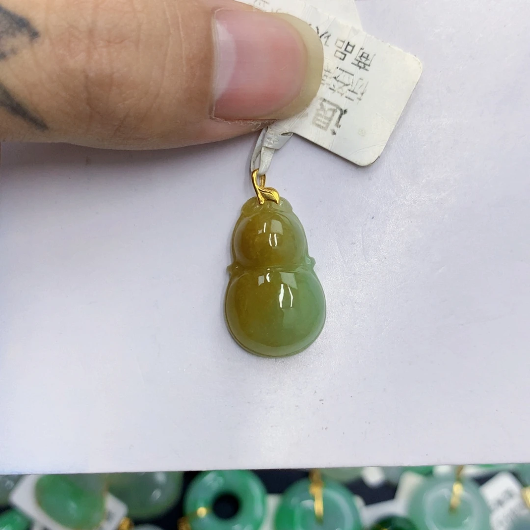 颈饰18K金镶嵌翡翠翡翠