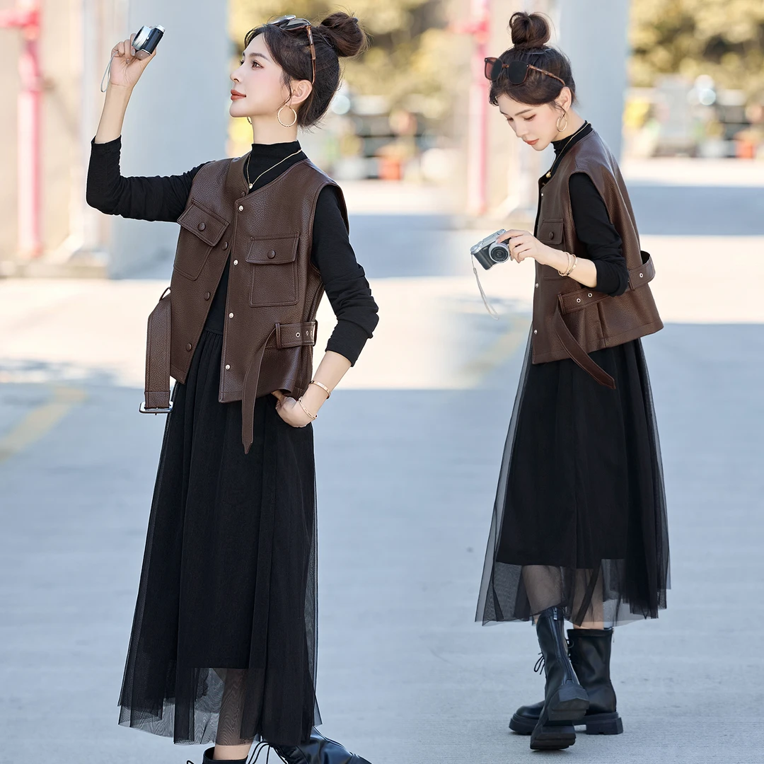 气质长袖连衣裙2025秋季新款简单大方得体绝美高级感马甲套装穿搭