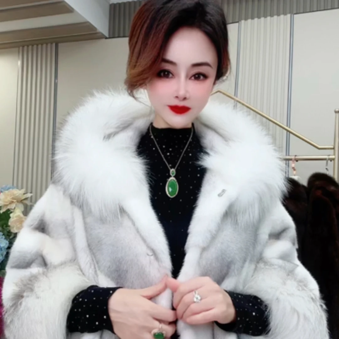 2330皇家贵夫人冬季新款时尚帽版银十字皮草上衣外套CB-衣长70cm