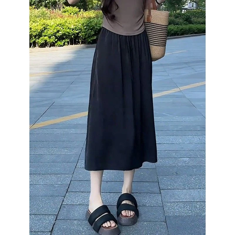 黑色醋酸缎面半身裙女2025夏季新款垂坠感松紧高腰中长款裙子薄款