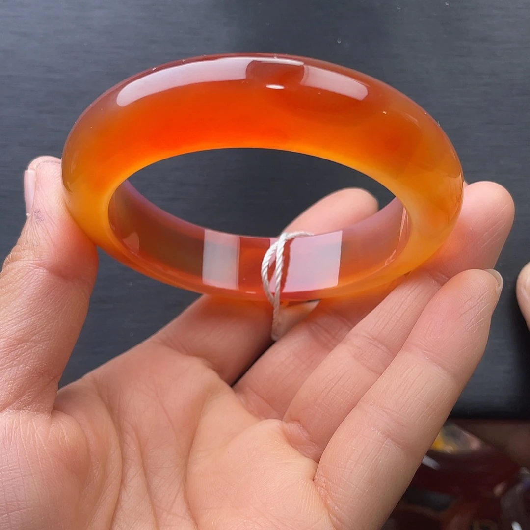 玛瑙/玉髓未镶嵌手镯56圈口