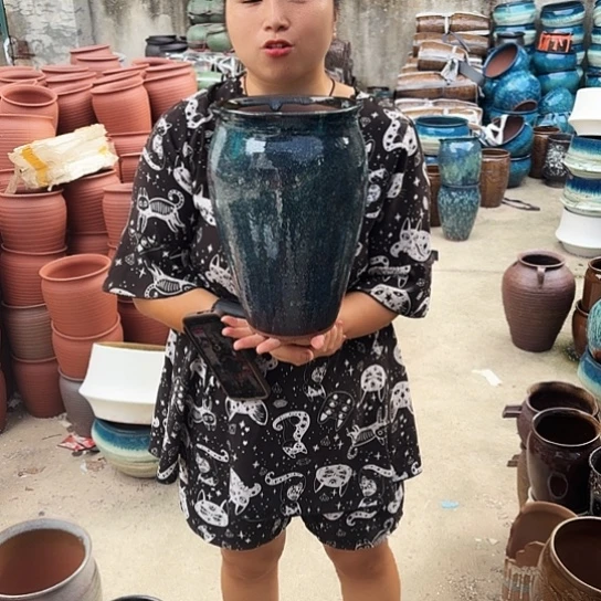 口20高31瑕疵一个盆子。