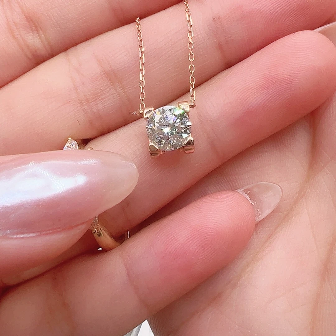 颈饰18K金镶嵌实验室培育钻石