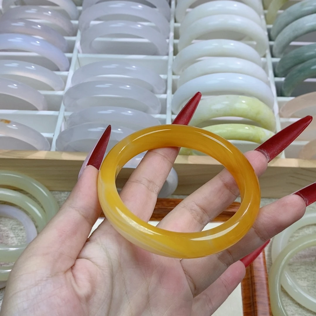 玛瑙/玉髓未镶嵌手镯9.9