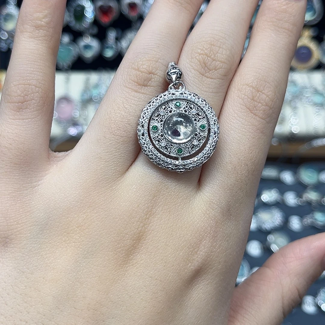 水晶吊坠(不含链)银S925镶嵌白