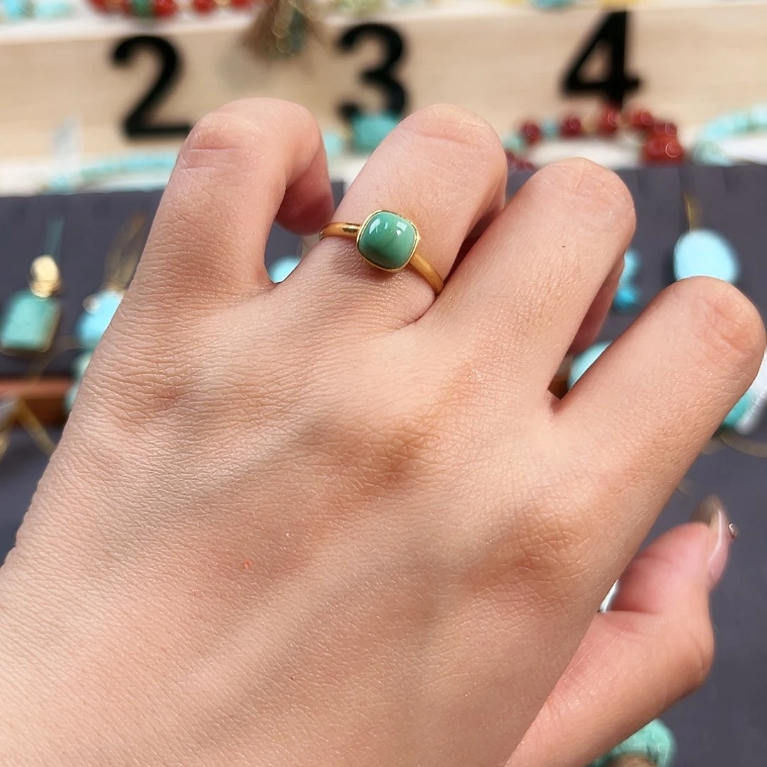 绿松石18K金镶嵌戒指水波纹方糖戒指