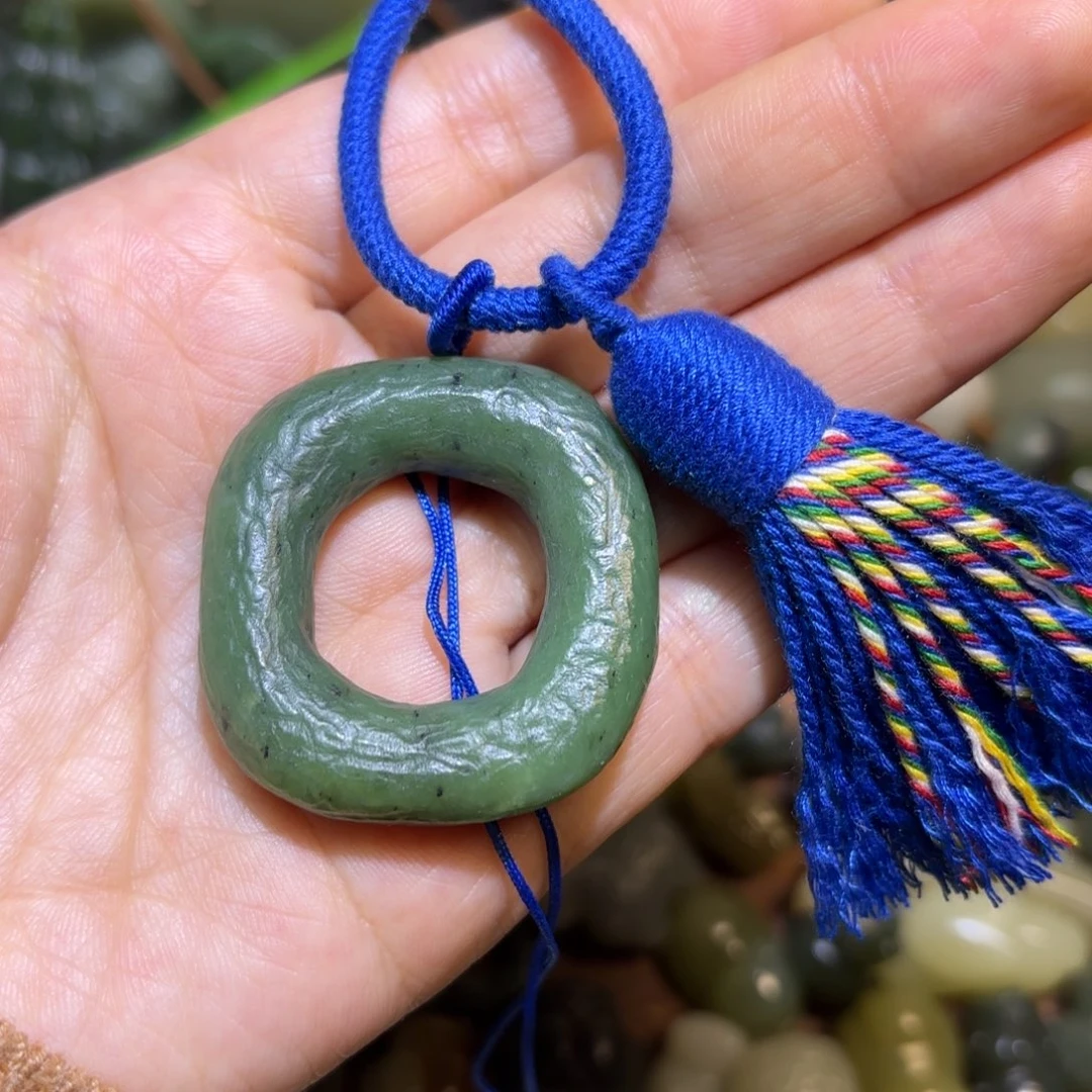 和田玉未镶嵌珠宝半成品