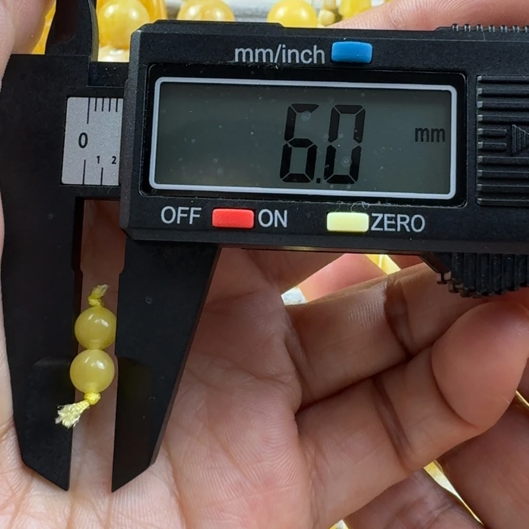 蜜蜡未镶嵌裸石13杂