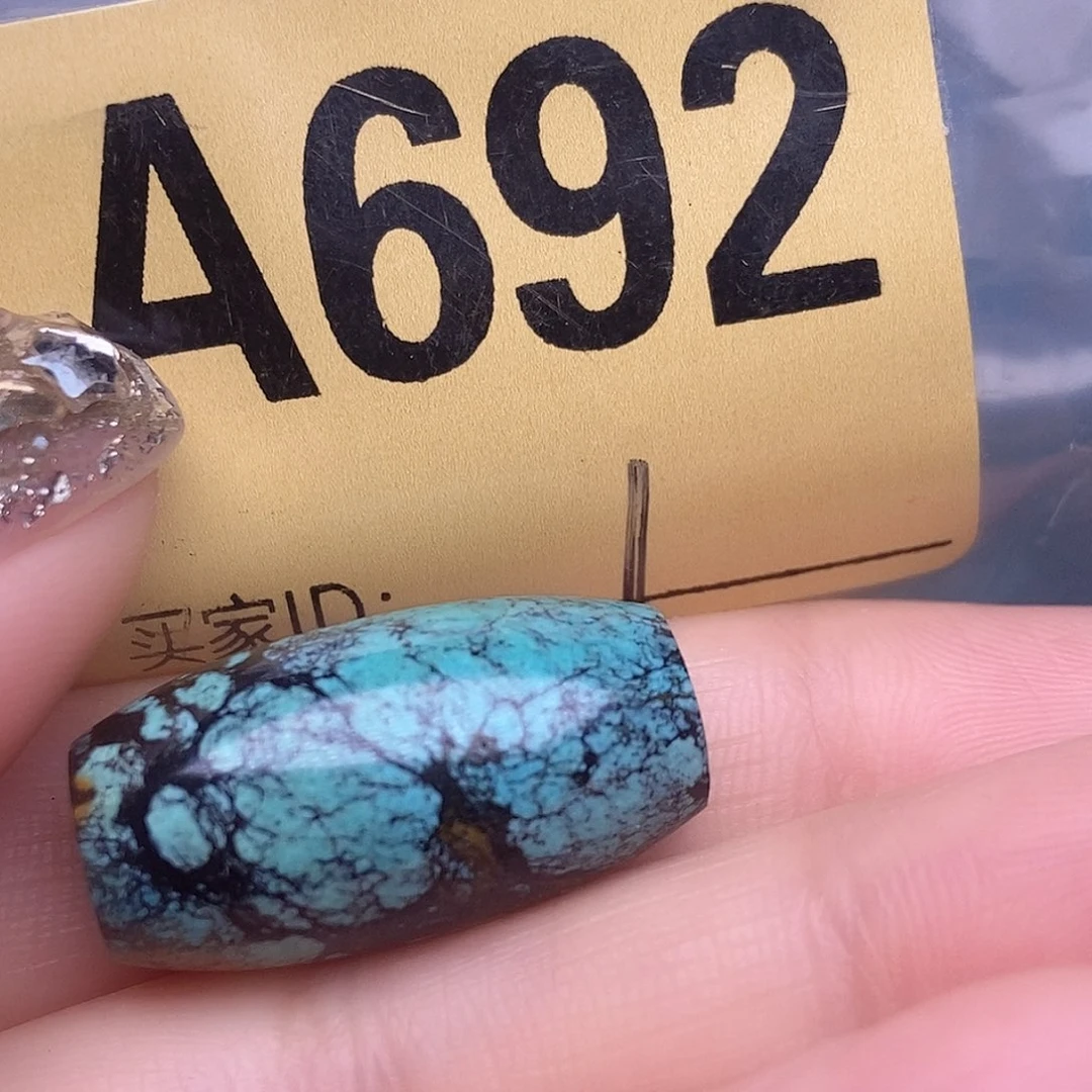 十堰原生态绿石头特色手工配饰