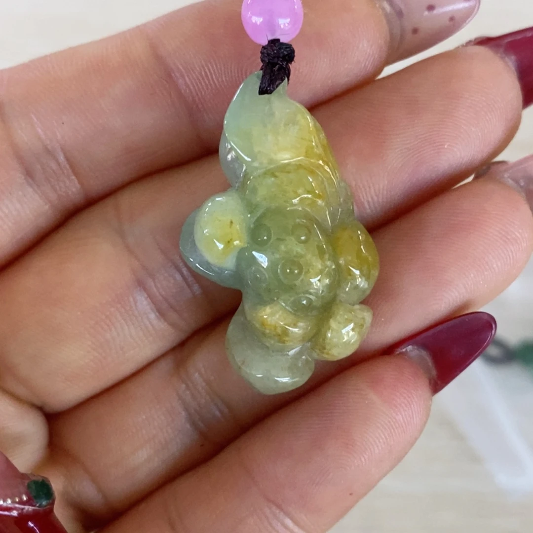 翡翠颈饰未镶嵌翡翠吊坠