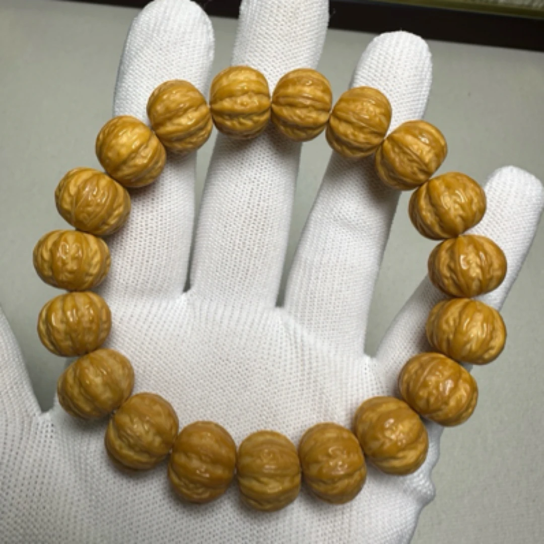 14—15全品无暇猴头手串