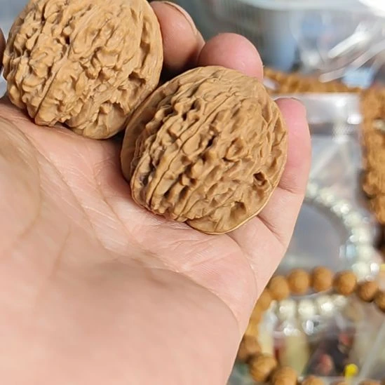 大***子文玩核桃把件38左右四座楼，朋友福利