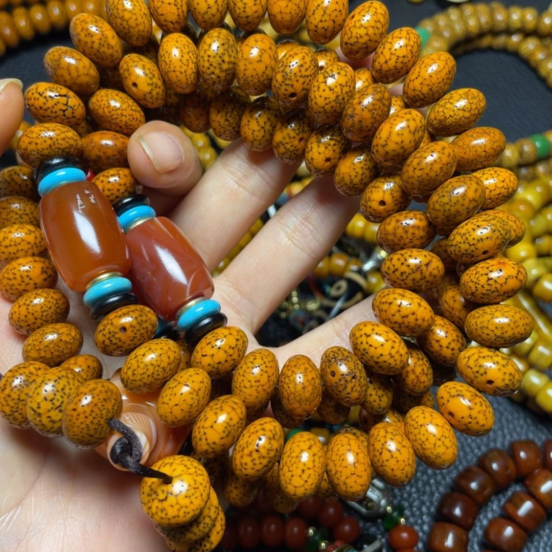 荀***大叶紫檀（黑酸枝木类）