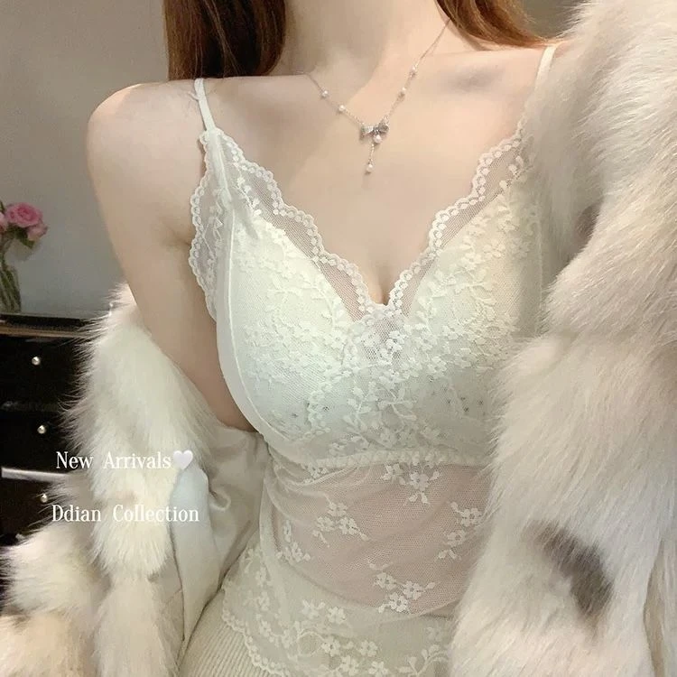 法式蕾丝镂空美背小吊带内衣女春夏带白色美背显胸小内衣文胸一体