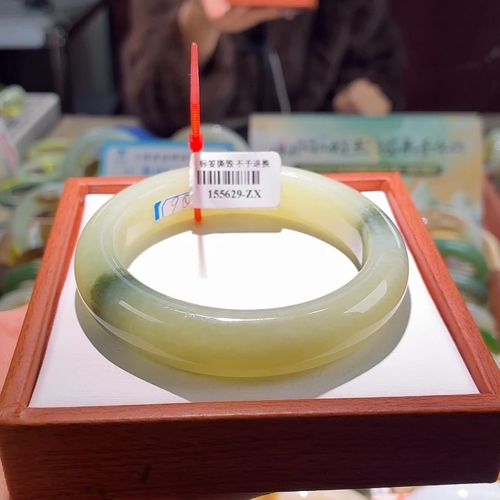 和田玉未镶嵌手镯35。58/59