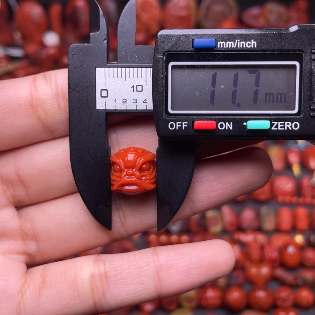 南红玛瑙未镶嵌配饰醒狮款