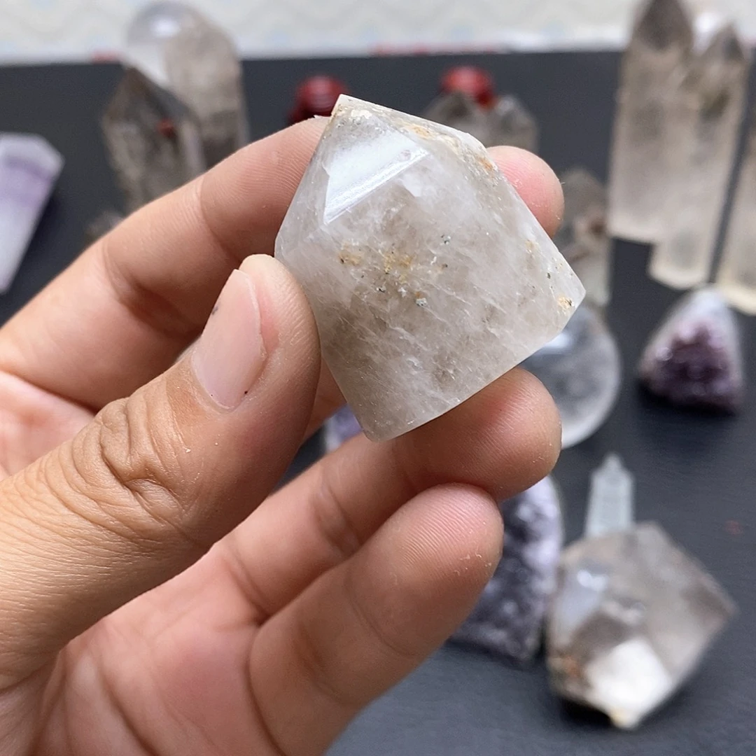 未镶嵌颈饰水晶202