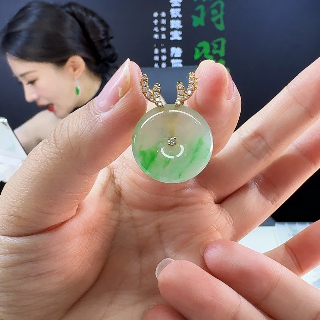 翡翠18K金镶嵌吊坠(不含链)18k镶嵌
