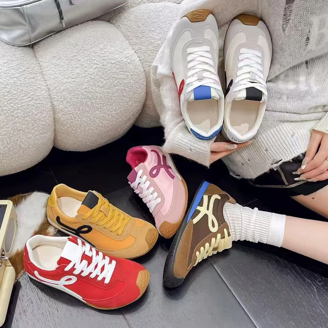 25-1超火2025春新潮款复古拼色简约阿甘鞋时尚休闲百搭平底运动鞋