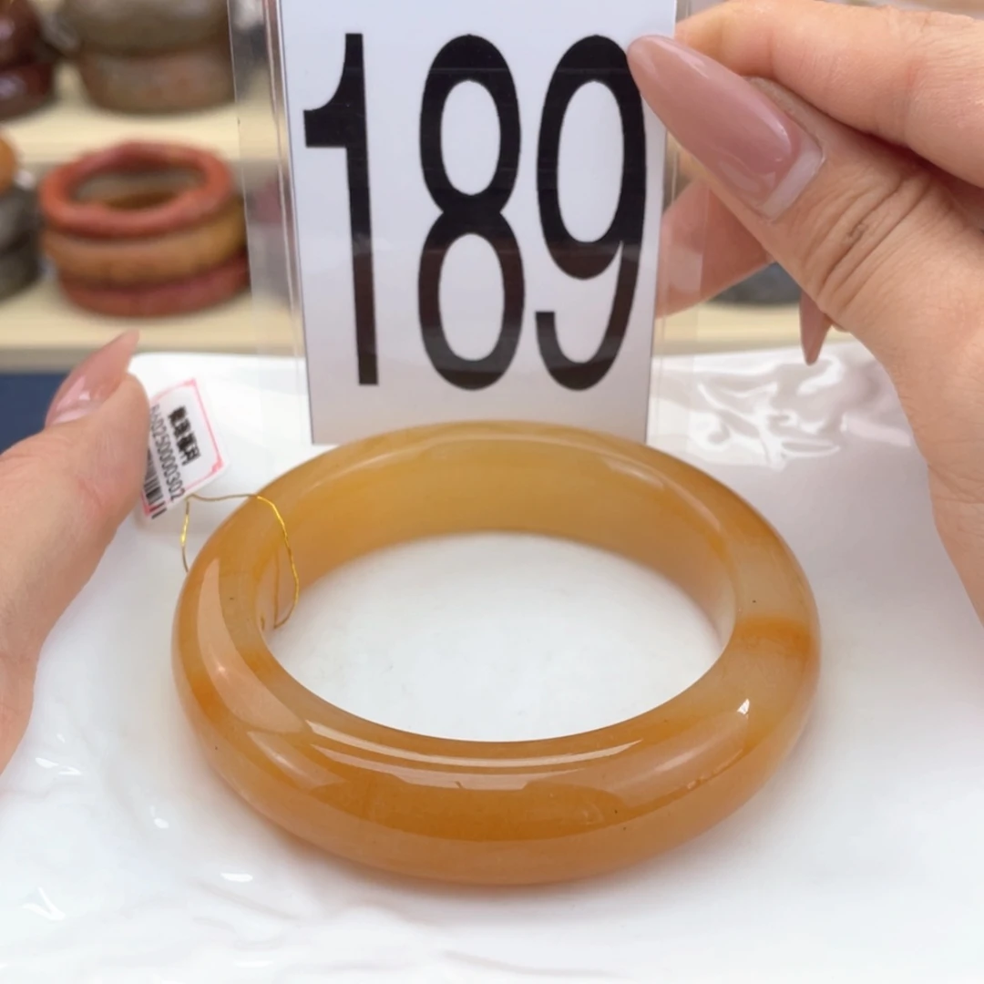 【闪购商品】石英质玉手镯未镶嵌