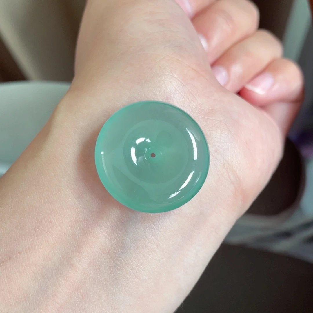 翡翠未镶嵌颈饰扣子