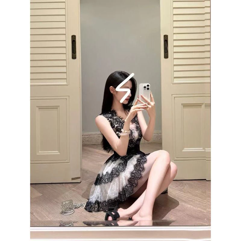 梦梦 MENGMENG｛夏季纯欲波点网纱拼接蕾丝连衣裙}
