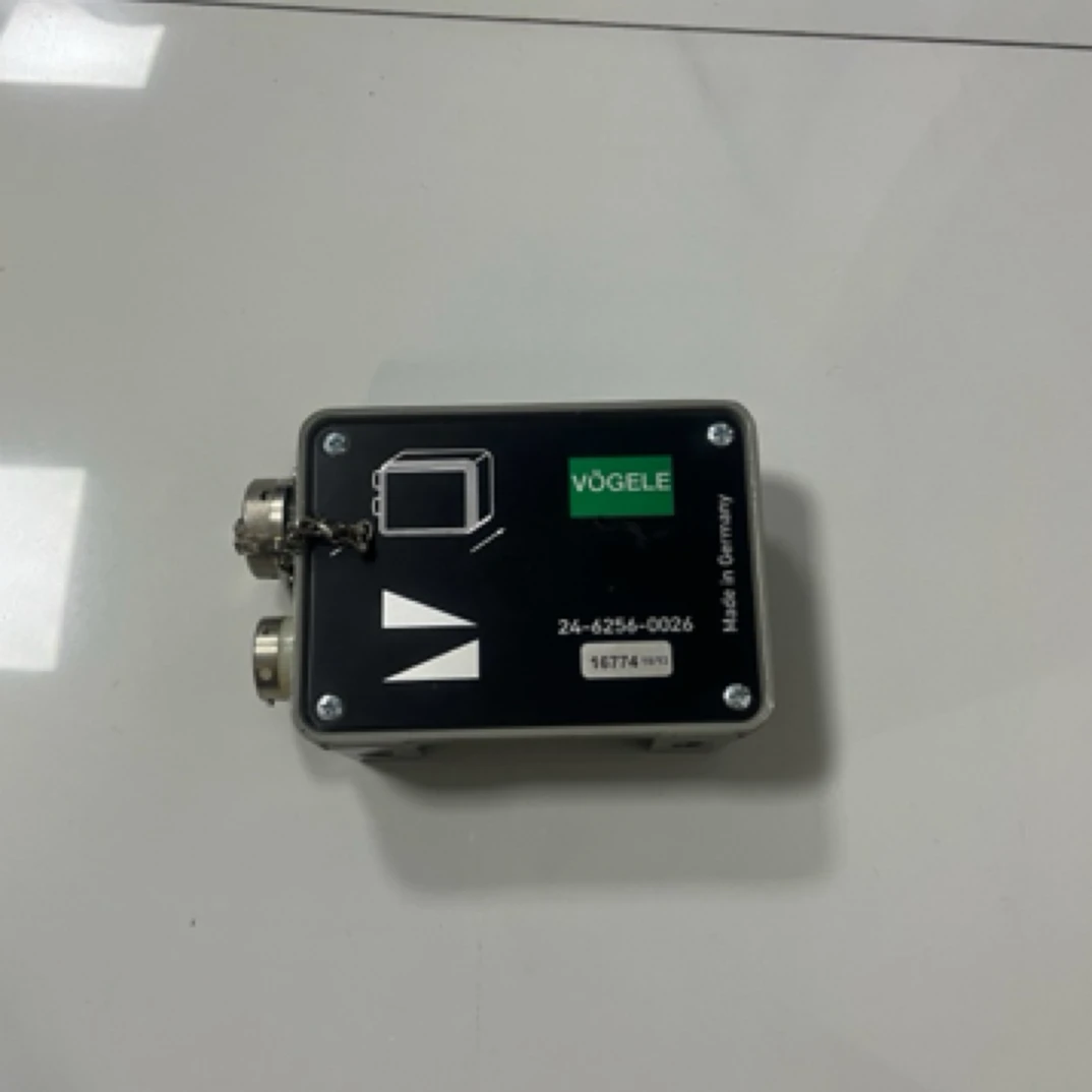 福格勒摊铺机横坡仪S1900-32100-3摊铺机横坡仪平衡梁找平仪控制