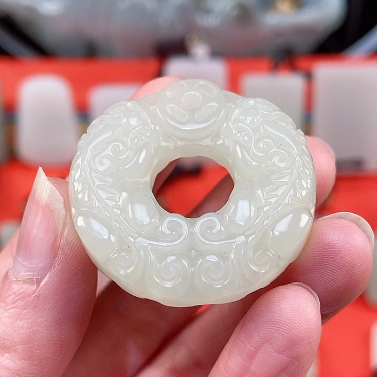 【闪购商品】颈饰未镶嵌和田玉