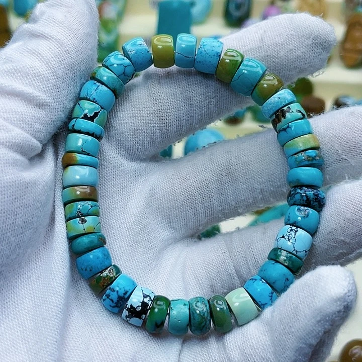 绿松石颈饰未镶嵌