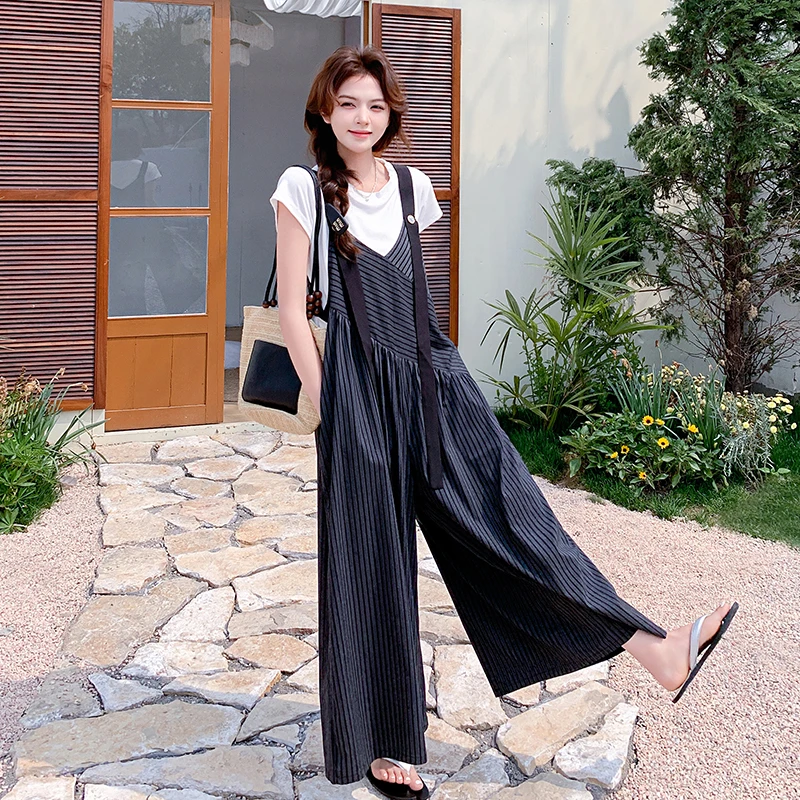 百搭设计感短袖T恤上衣条纹背带裤两件套女2025夏季新款休闲套装