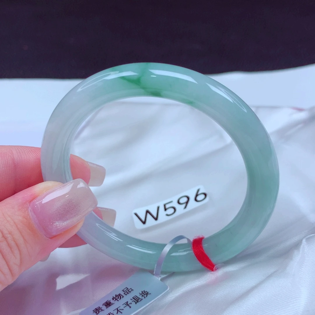 翡翠手镯未镶嵌手镯88