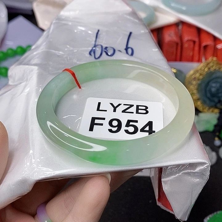 翡翠手镯未镶嵌小*¹