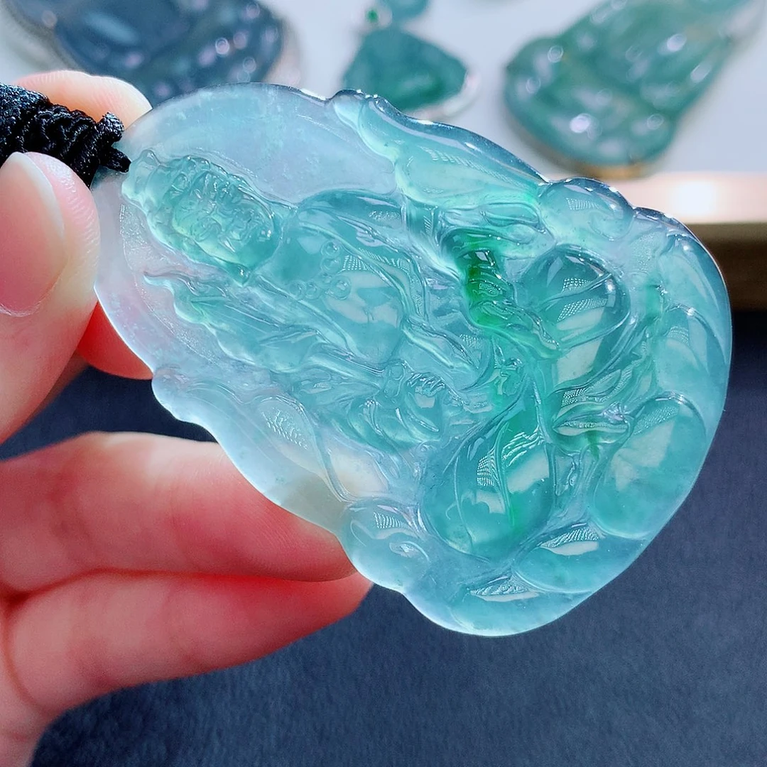 翡翠未镶嵌颈饰翡翠