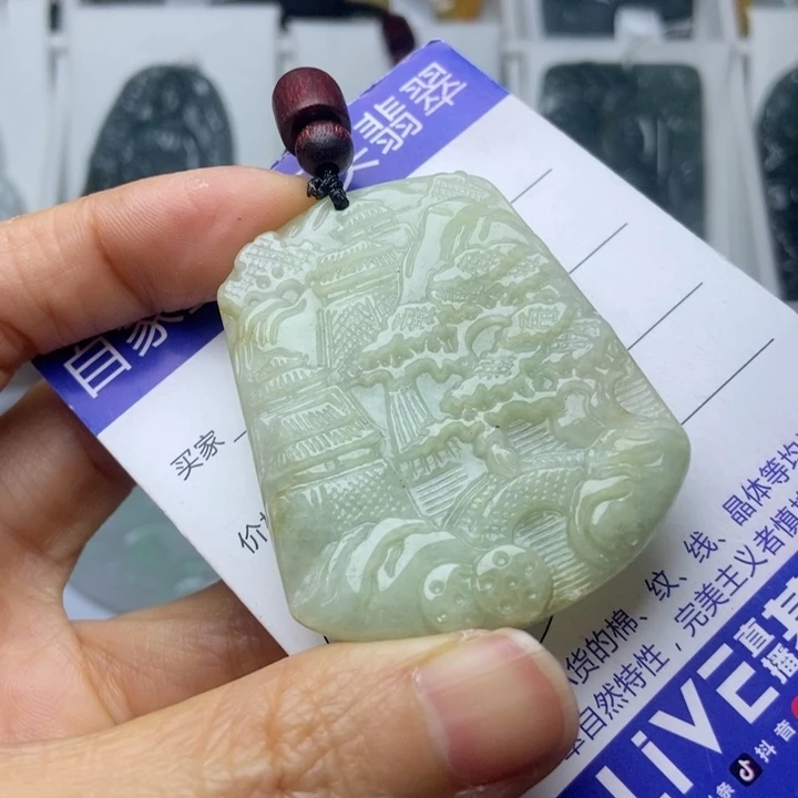 翡翠未镶嵌颈饰翡翠