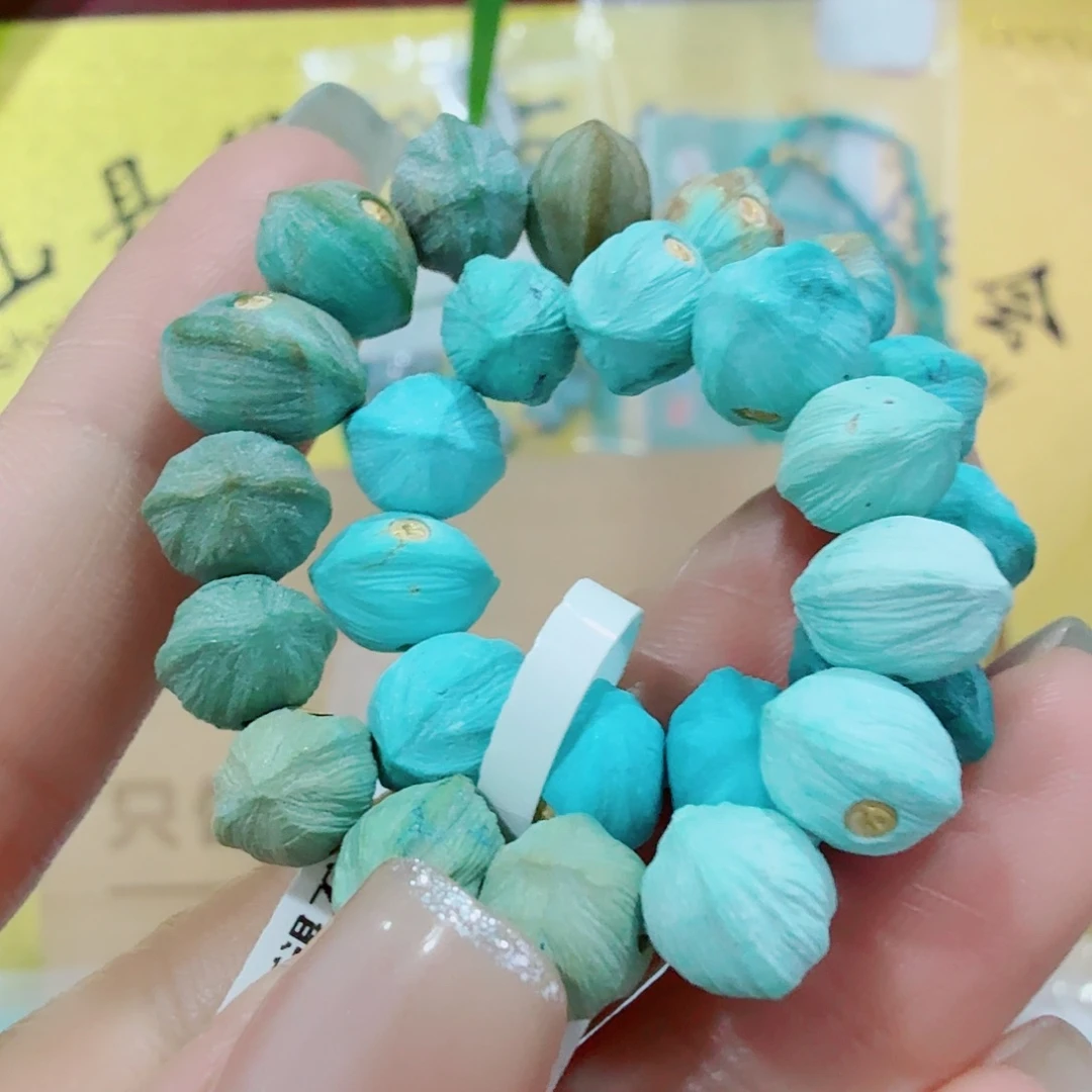 未镶嵌绿松石珠宝奇石